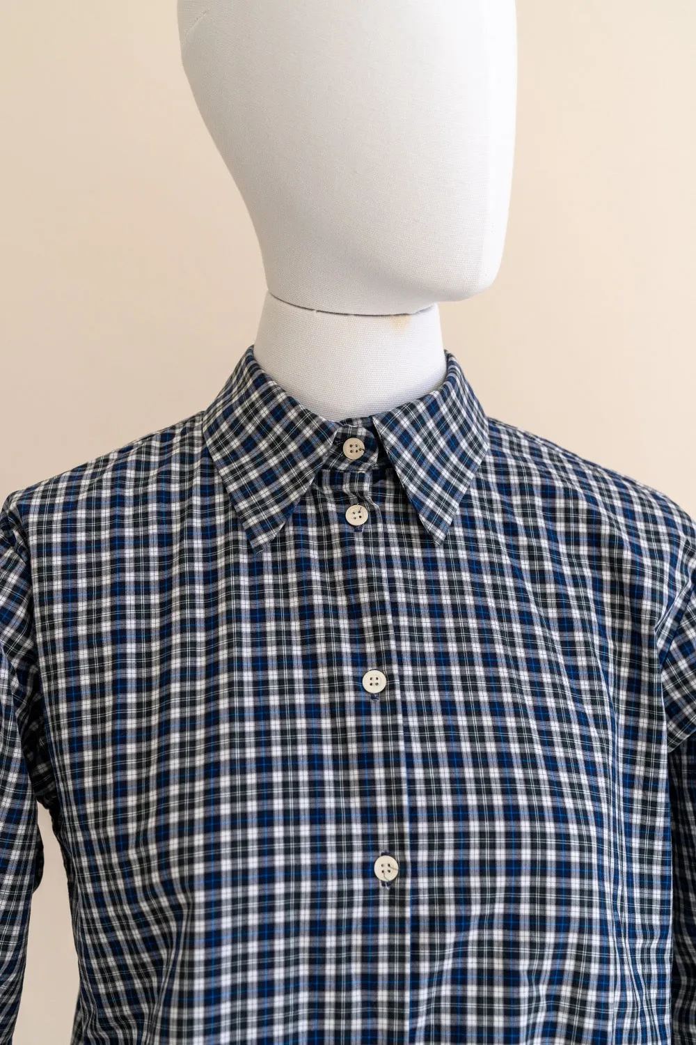 69-2 ESSENCE Classic Shirt Blouse