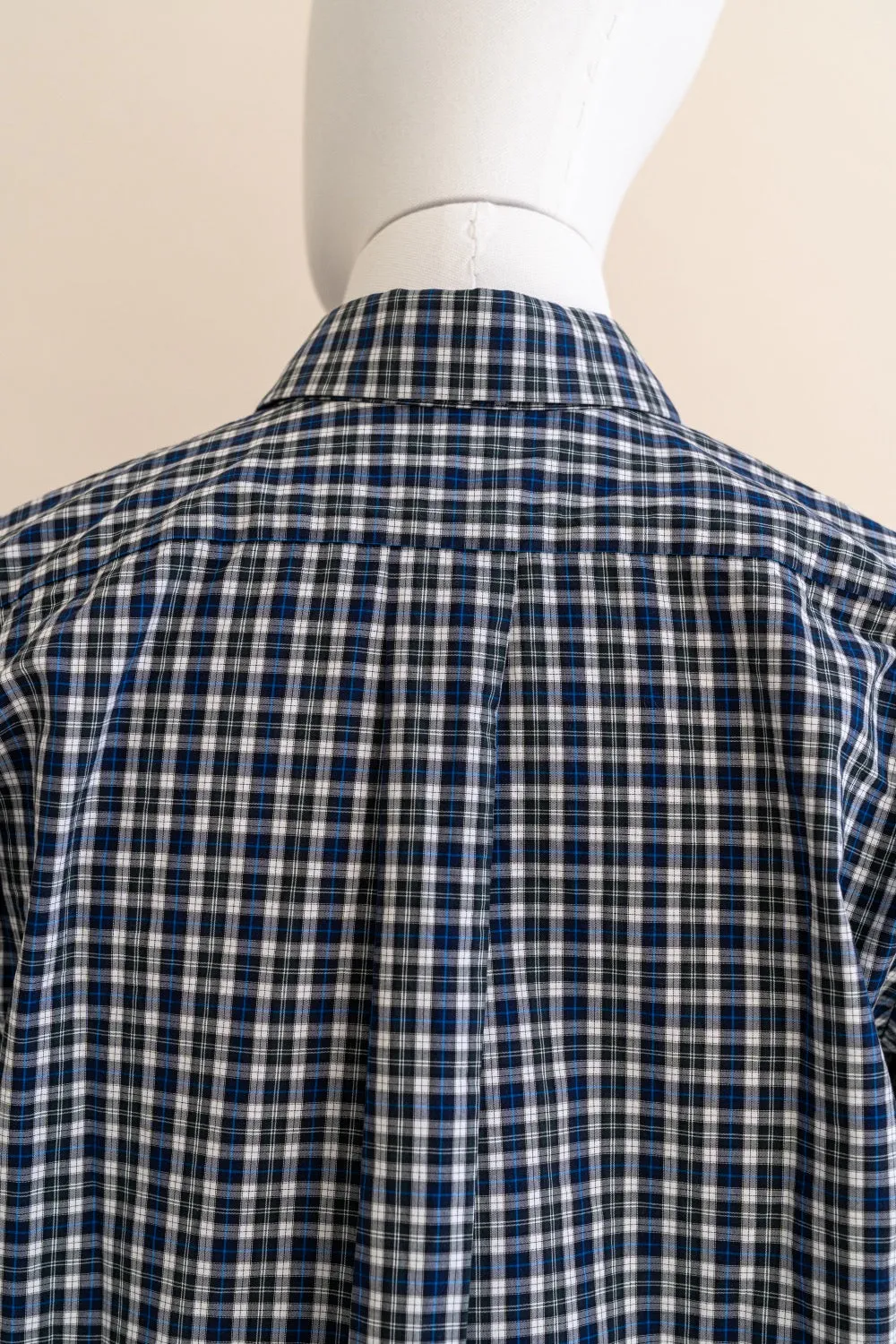 69-2 ESSENCE Classic Shirt Blouse