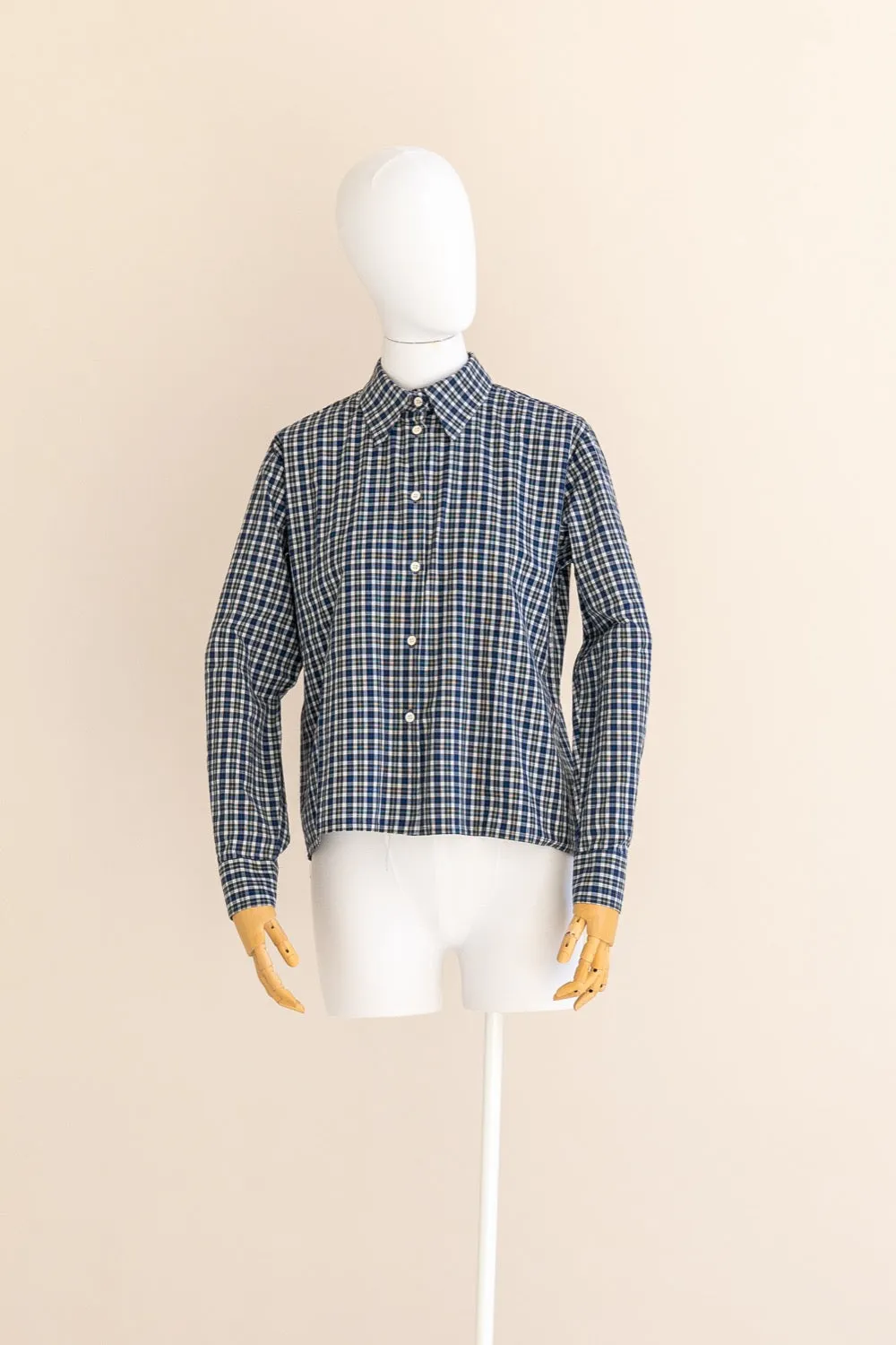 69-2 ESSENCE Classic Shirt Blouse
