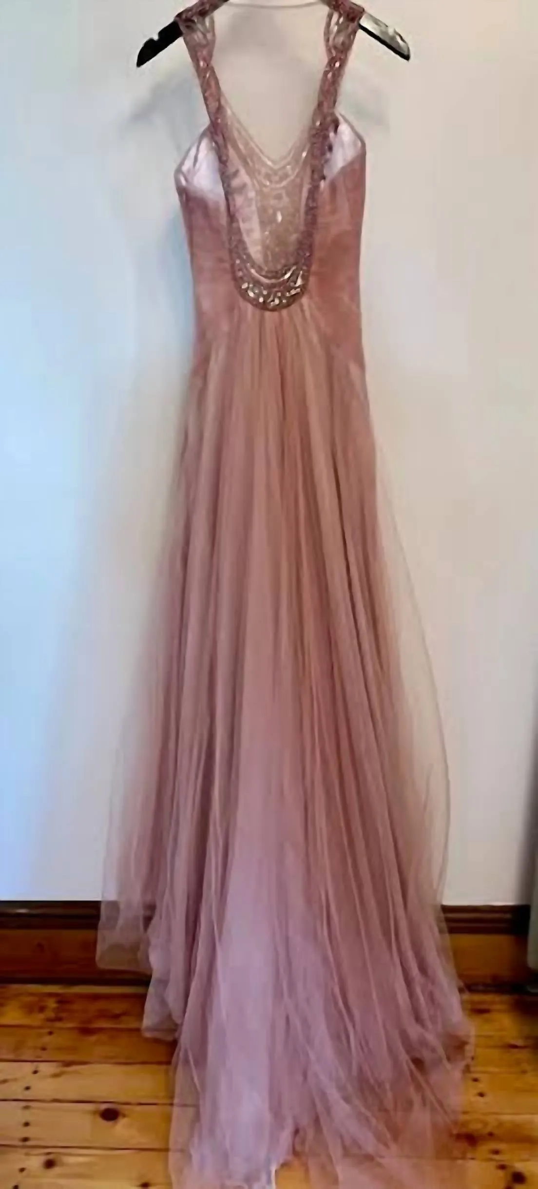 Alberto Makali Gown