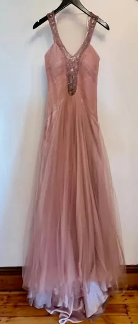 Alberto Makali Gown