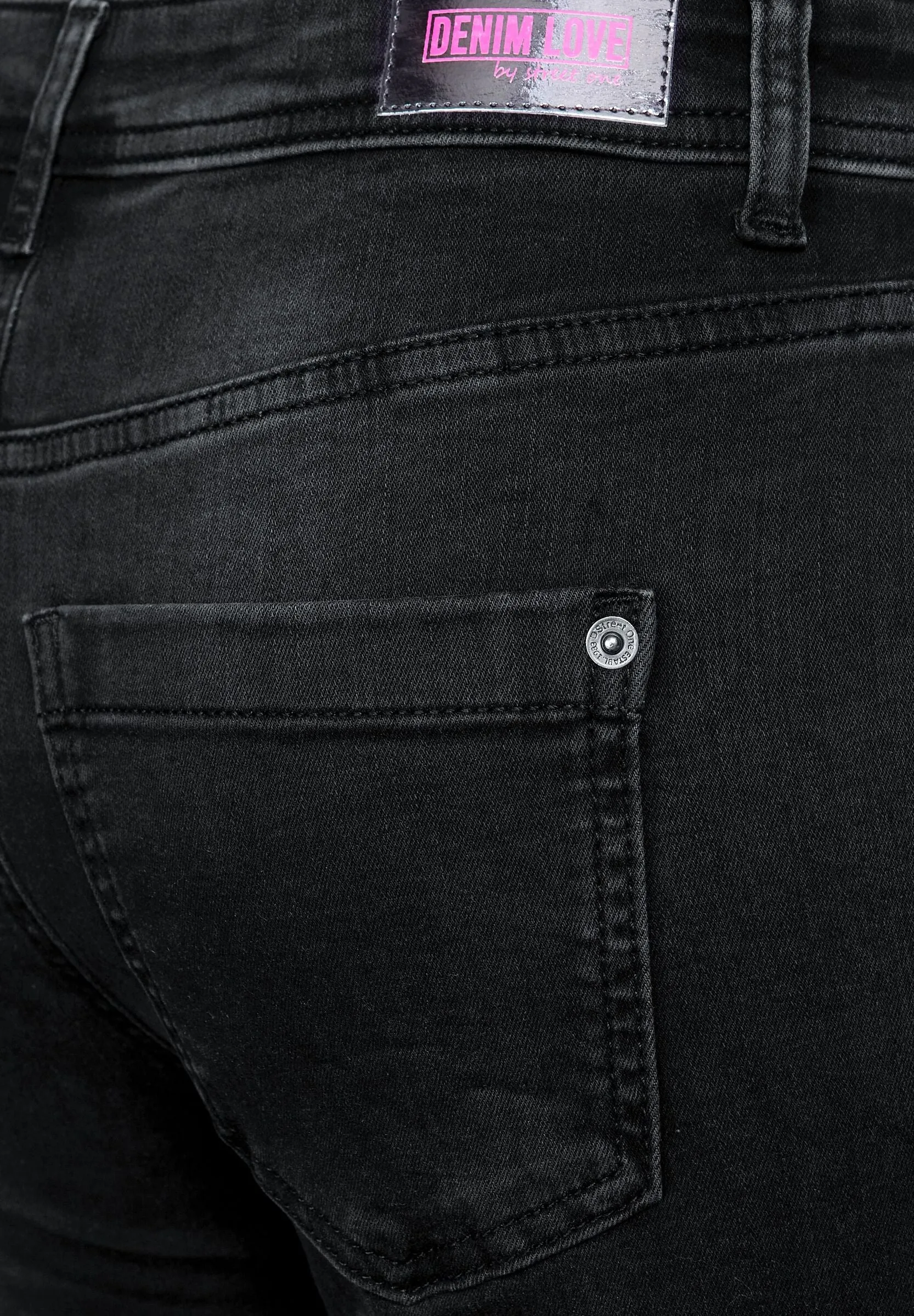 Casual Fit Jeans