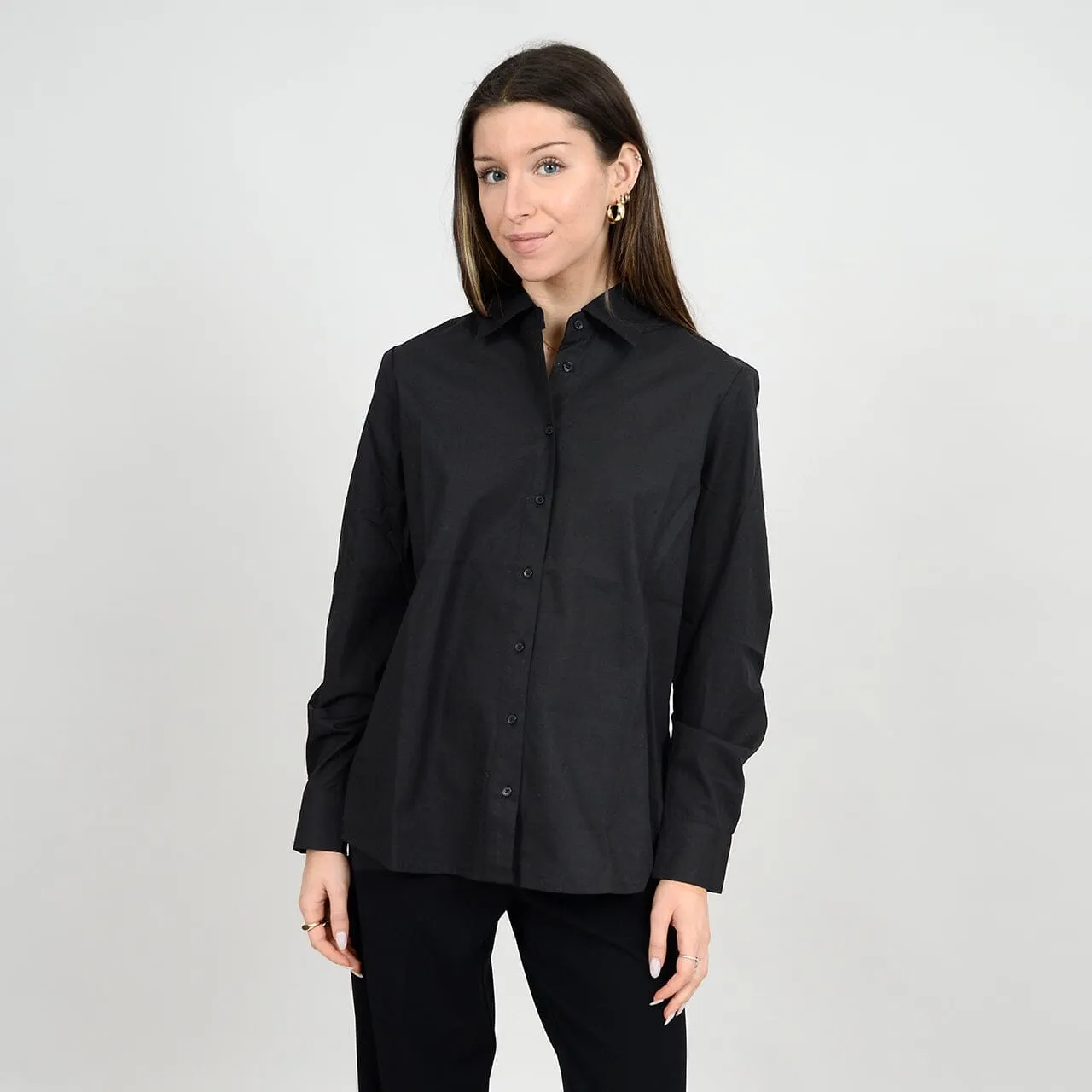 CLASSIC BLACK BUTTON DOWN BLOUSE