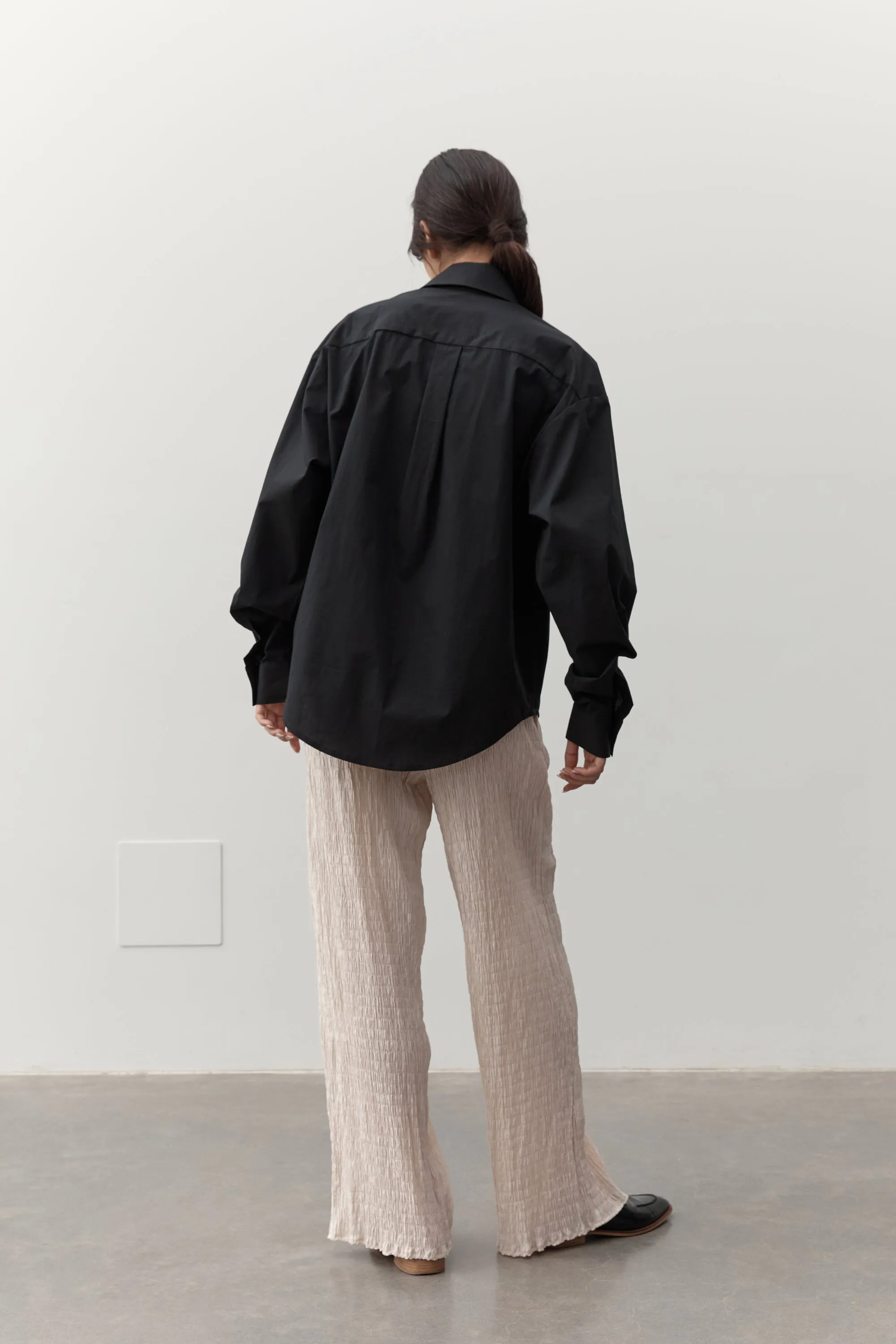 CLASSIC SHIRT - BLACK