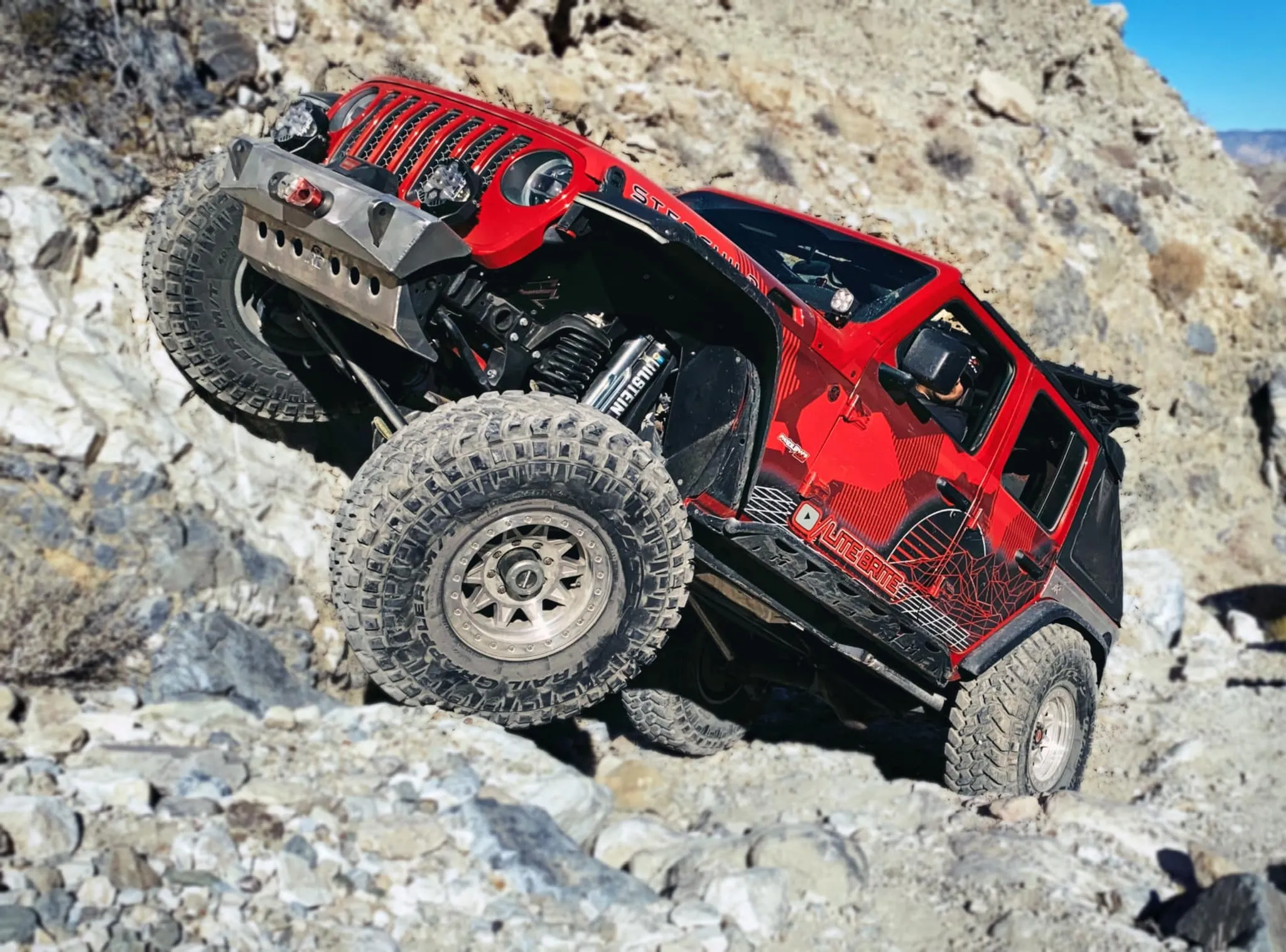 JL/JT Aluminum Front Bumper - Featherweight Series (Stubby)