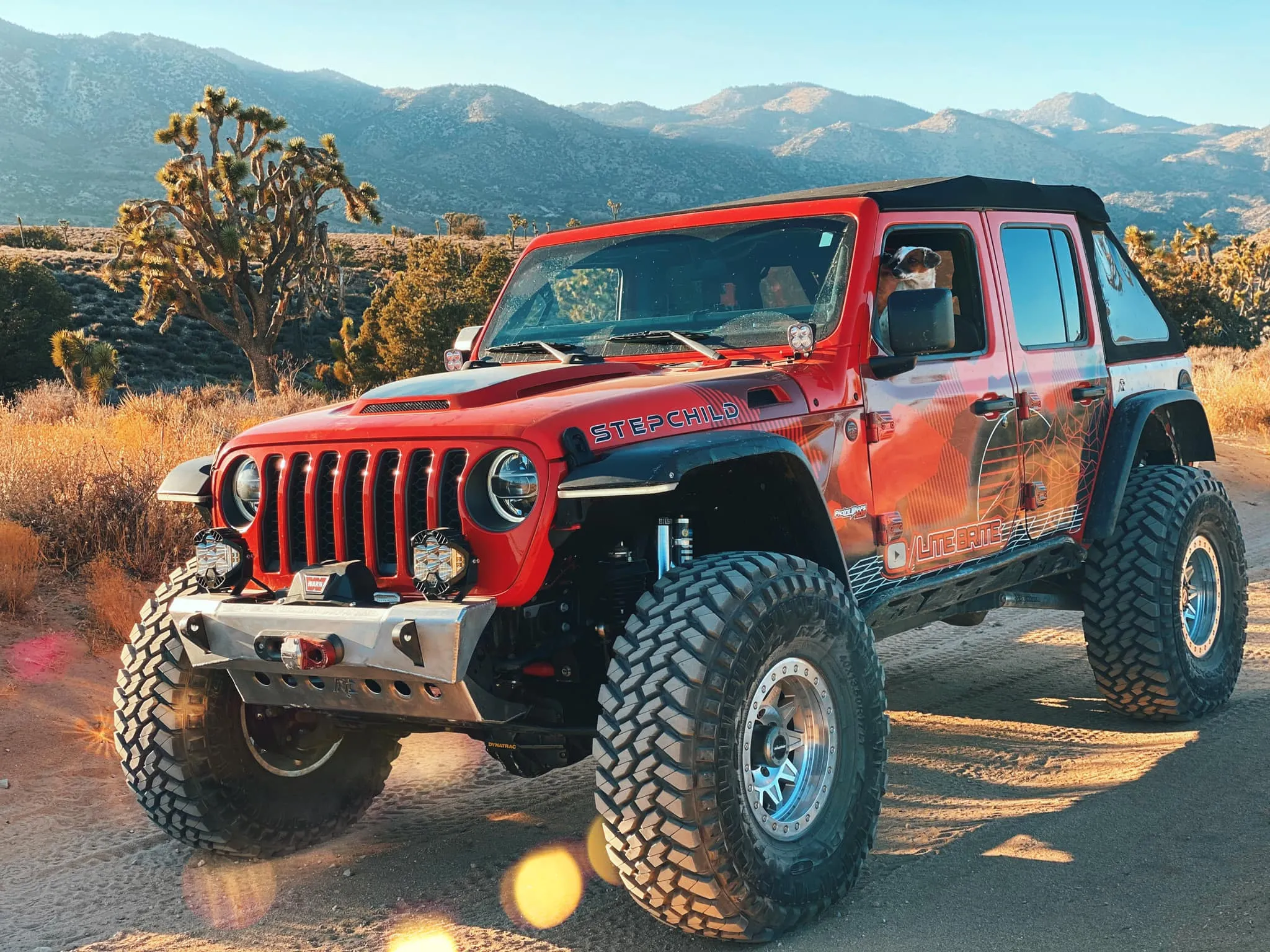 JL/JT Aluminum Front Bumper - Featherweight Series (Stubby)