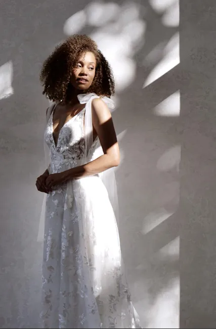 Made With Love - Elsie Flowy in Ivory Size 10 - Sample Sale Dress