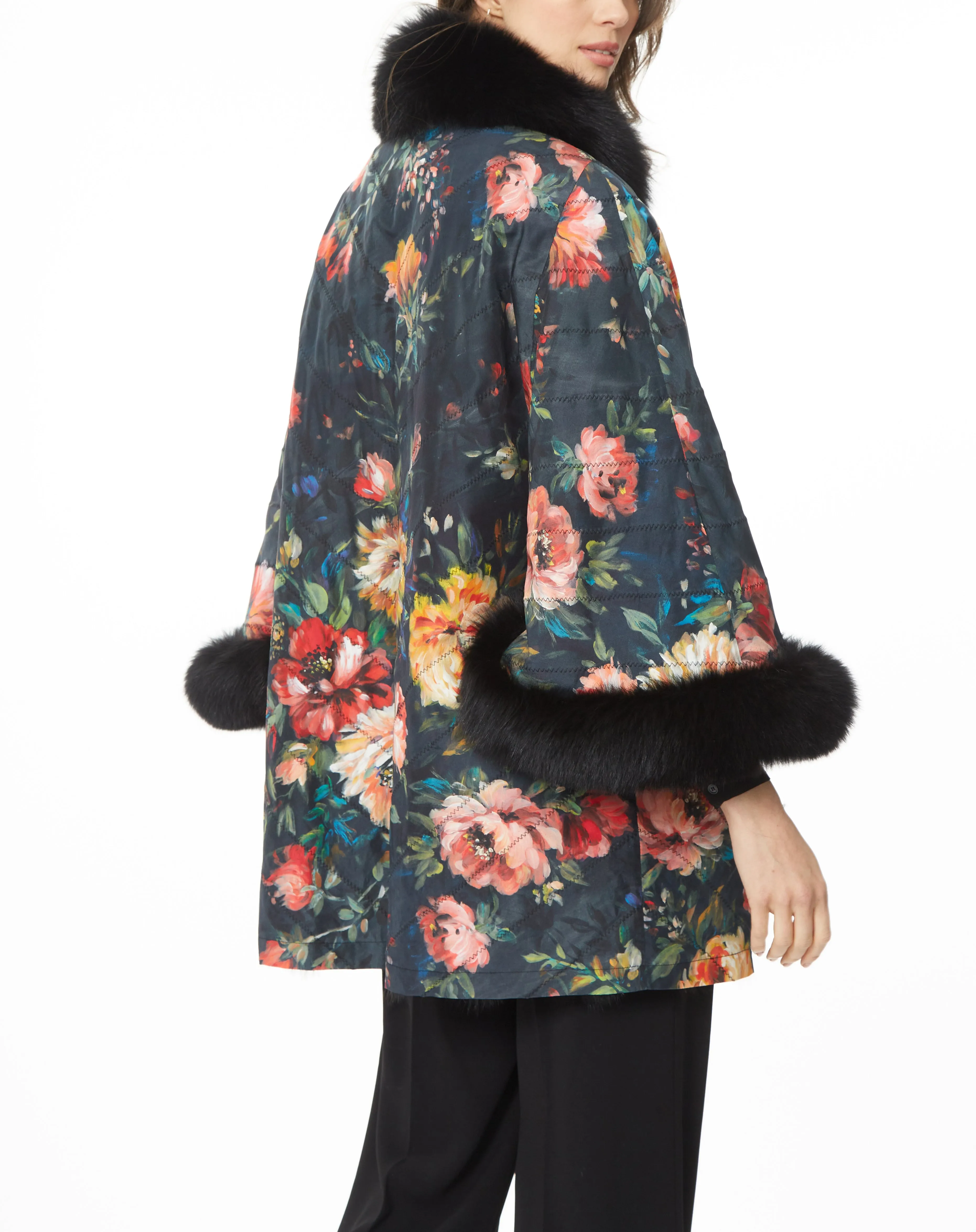 SILK REVERSIBLE GINGER RODGERS PONCHO IN BLACK AND FLORAL